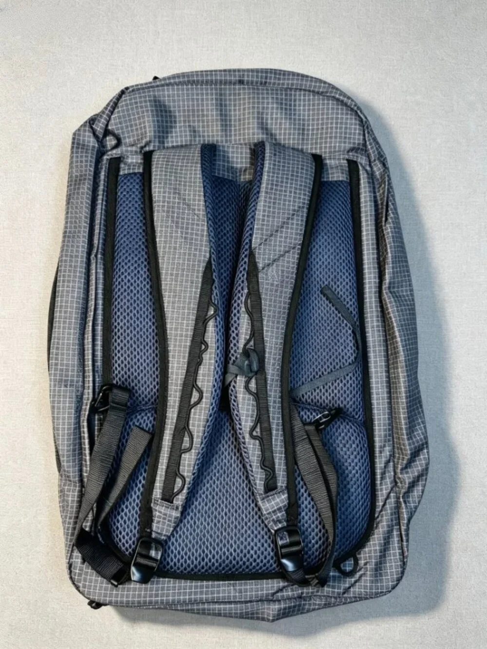 Bellroy 30L Gray Everyday Backpack